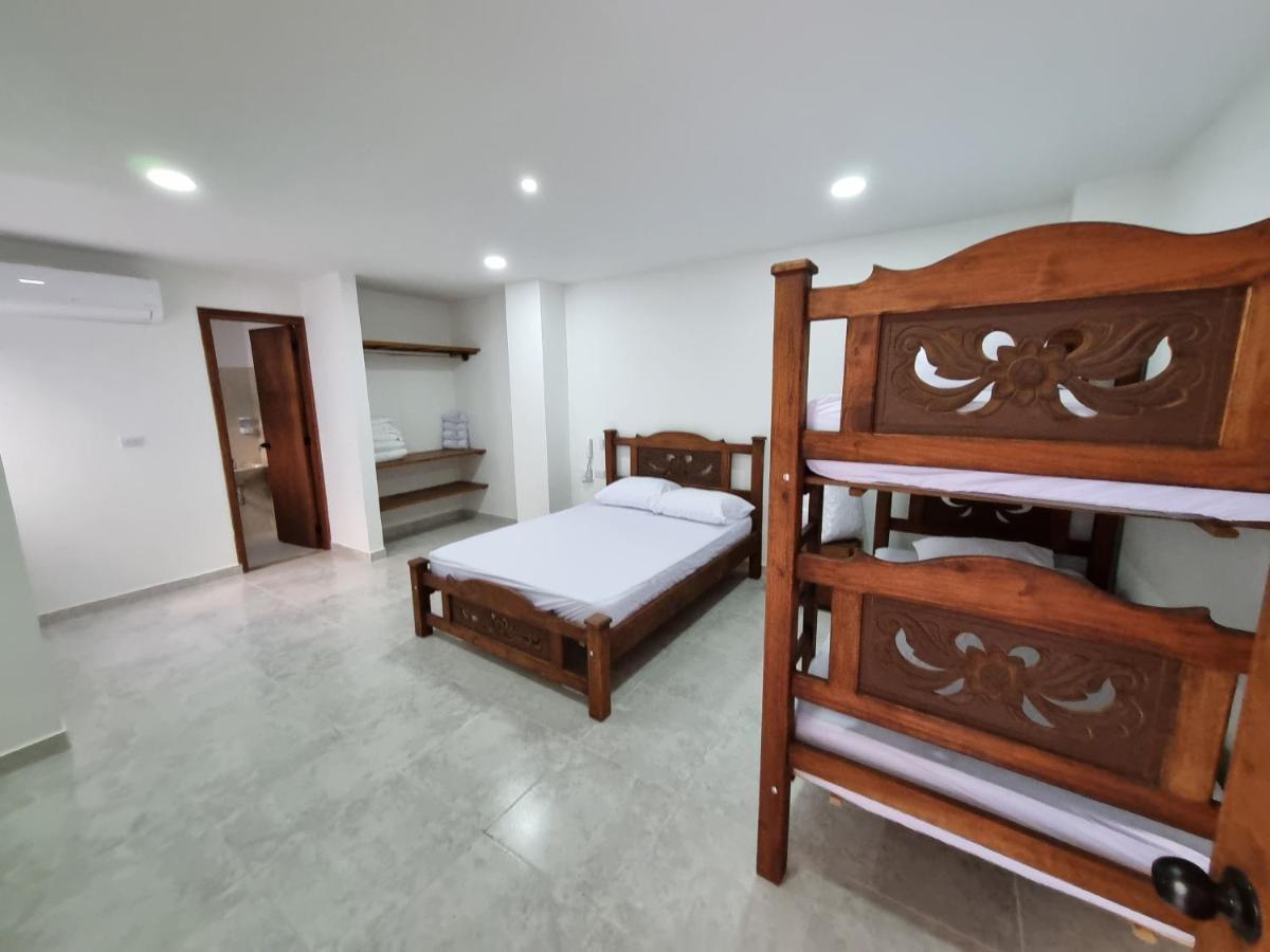 Hotel Antonella Plaza Pinchote المظهر الخارجي الصورة
