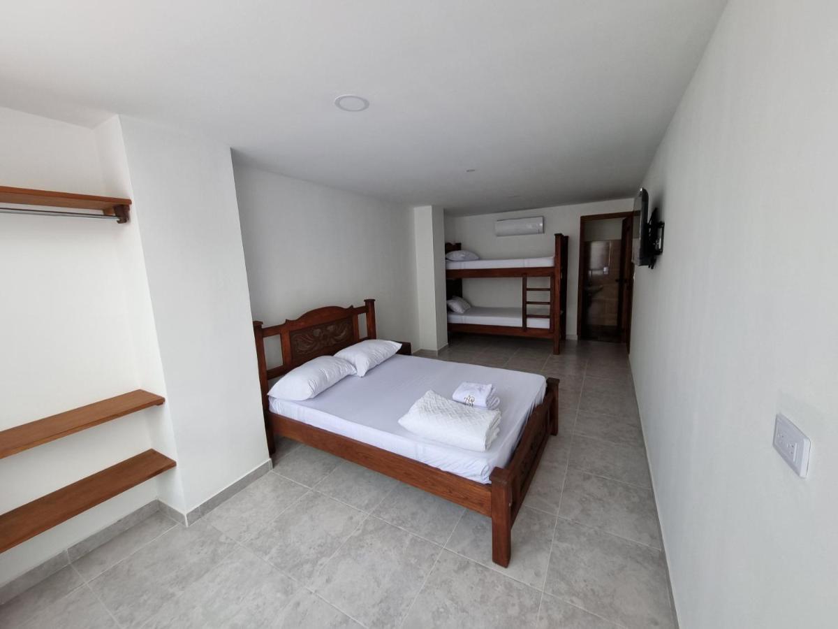 Hotel Antonella Plaza Pinchote المظهر الخارجي الصورة