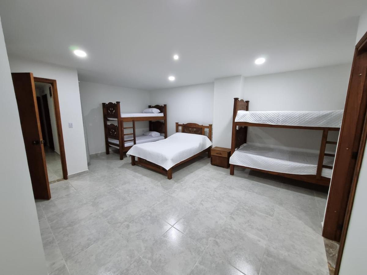 Hotel Antonella Plaza Pinchote المظهر الخارجي الصورة